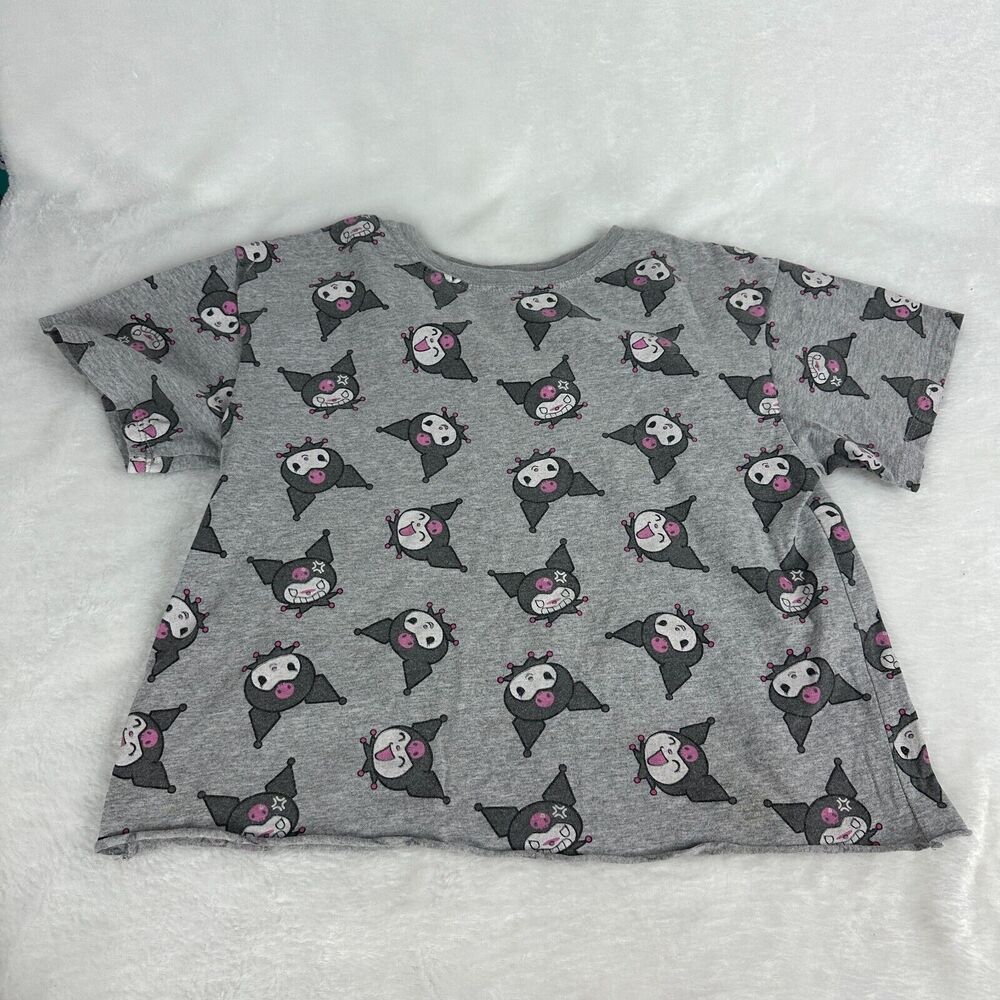 Kuromi By Sanrio Womens Size XS Crop Top Hello Kitty And Friends Gray Allover - Picture 2 of 9